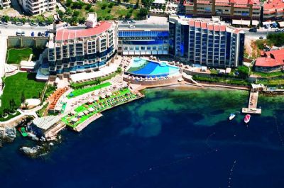 Charisma De Luxe Hotel