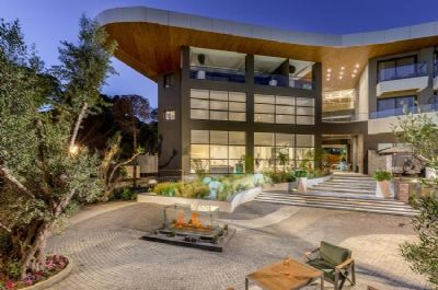 Unique Life Style Hotel